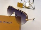 Louis Vuitton High Quality Sunglasses 572