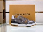 Louis Vuitton Men's shoes 912