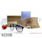 Gucci Normal Quality Sunglasses 577