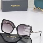 Valentino High Quality Sunglasses 655