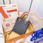 Louis Vuitton High Quality Handbags 907