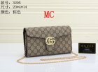 Gucci Normal Quality Handbags 945