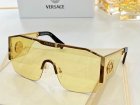 Versace High Quality Sunglasses 677