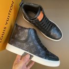 Louis Vuitton Men's shoes 3040